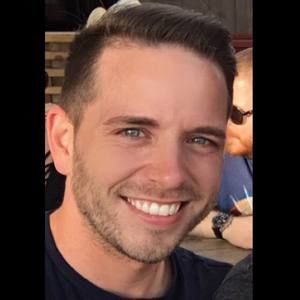 Meet your Posher, Devin